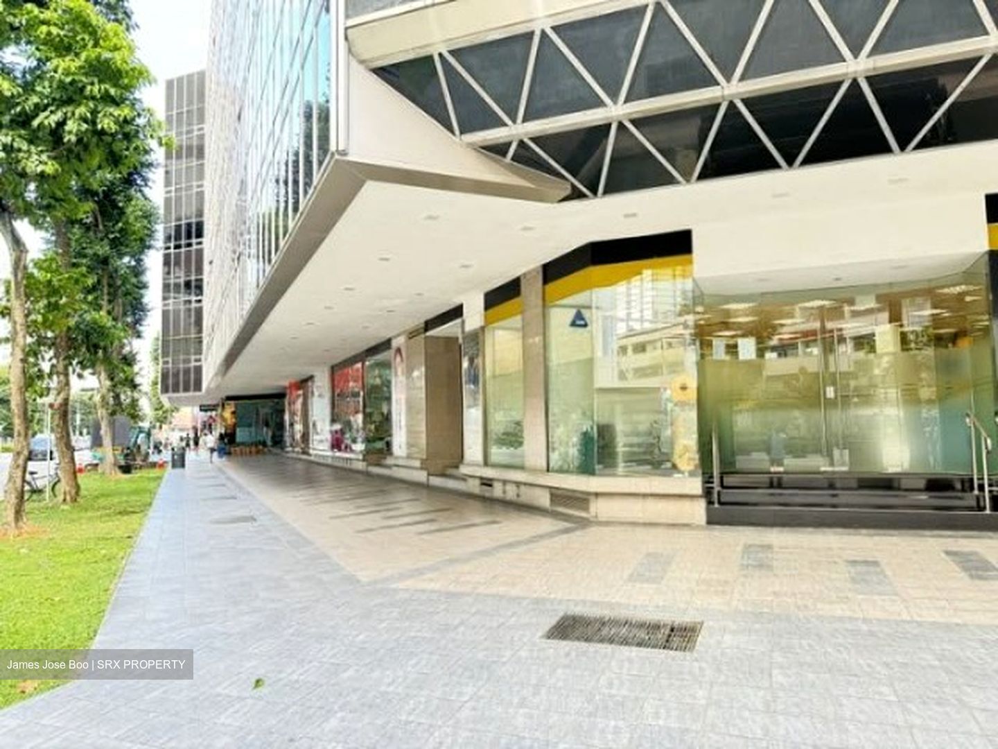 North Bridge Centre (D7), Shop House #582399151